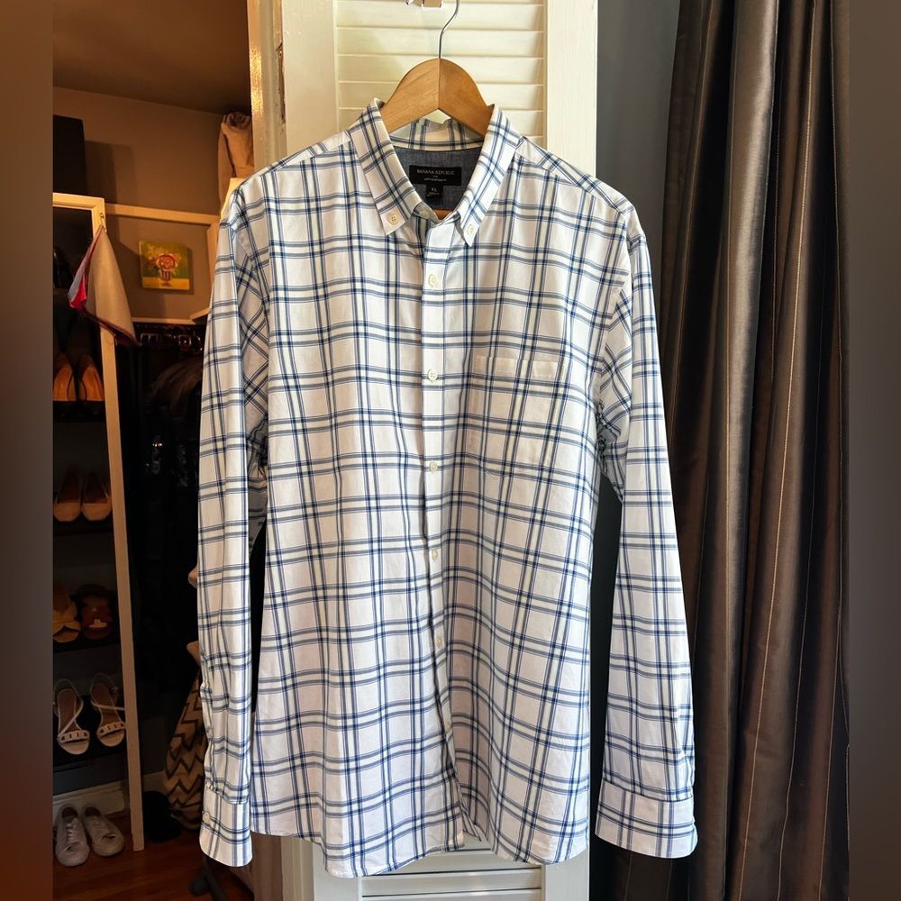 Banana Republic White and Blue Checkered Shirt